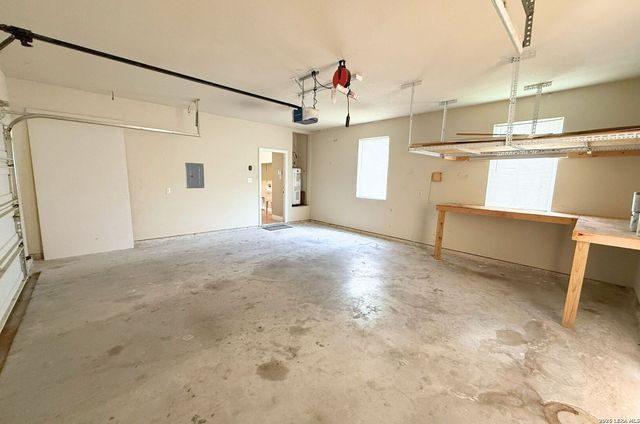 15003 Peoples Dr, San Antonio, TX 78253