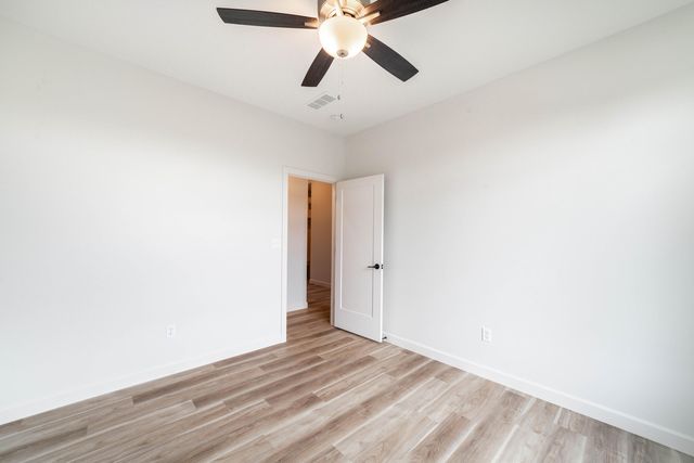 5029 MODESTO DR, Columbia, MO 65203