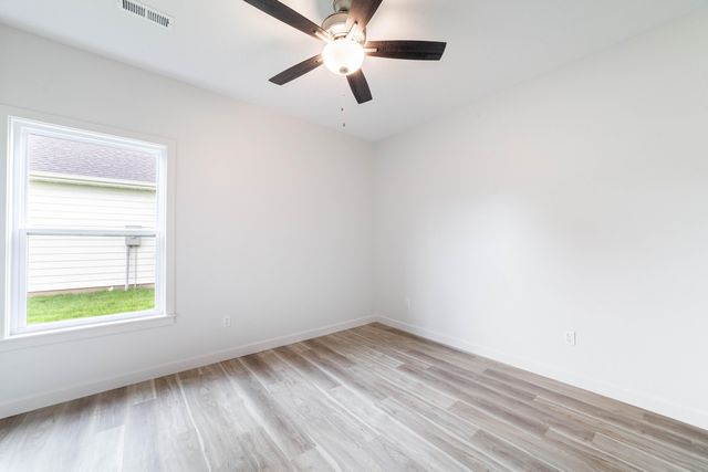 5029 MODESTO DR, Columbia, MO 65203