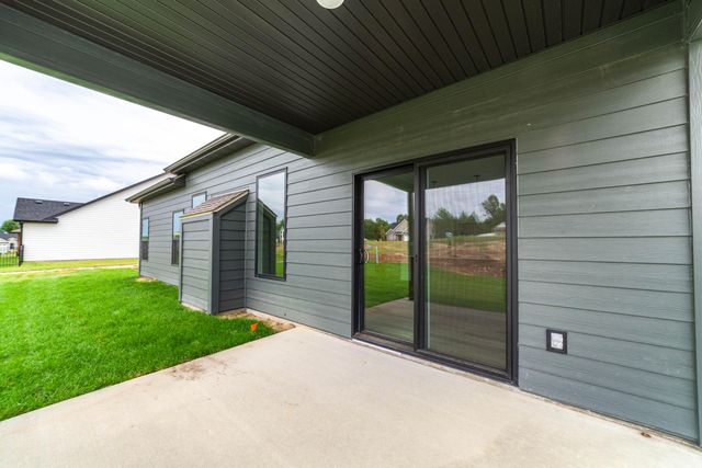 5029 MODESTO DR, Columbia, MO 65203