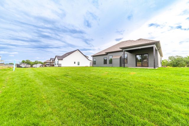 5029 MODESTO DR, Columbia, MO 65203