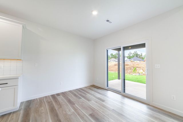 5029 MODESTO DR, Columbia, MO 65203
