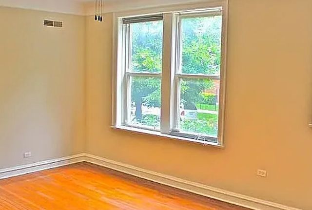 903 W SUNNYSIDE Avenue 1, Chicago, IL 60640