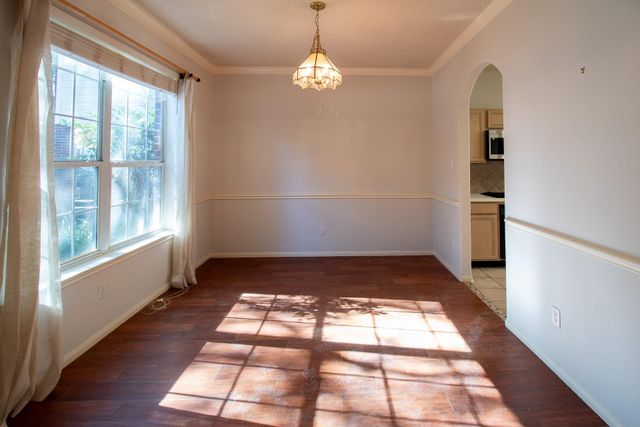 2111 Grovewood Park, Conroe, TX 77385