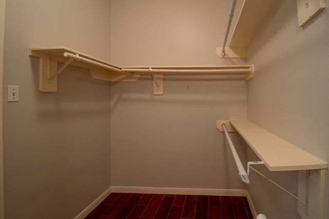 2111 Grovewood Park, Conroe, TX 77385