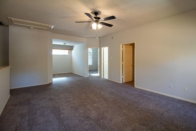 2111 Grovewood Park, Conroe, TX 77385