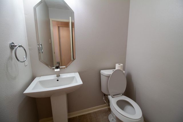 2111 Grovewood Park, Conroe, TX 77385