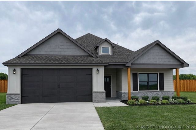 1013 S Chickasaw Street, Skiatook, OK 74070