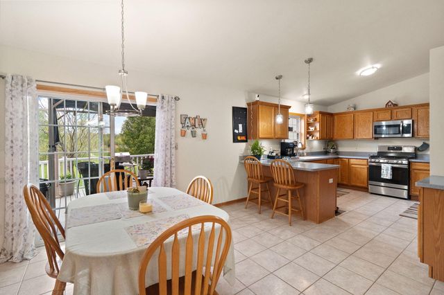 8262 Heron Lake Road, St. John, IN 46373