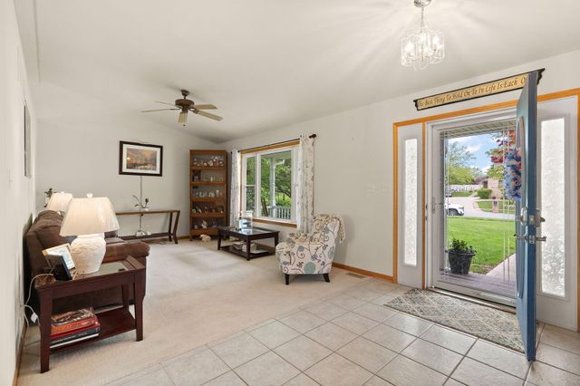 8262 Heron Lake Road, St. John, IN 46373