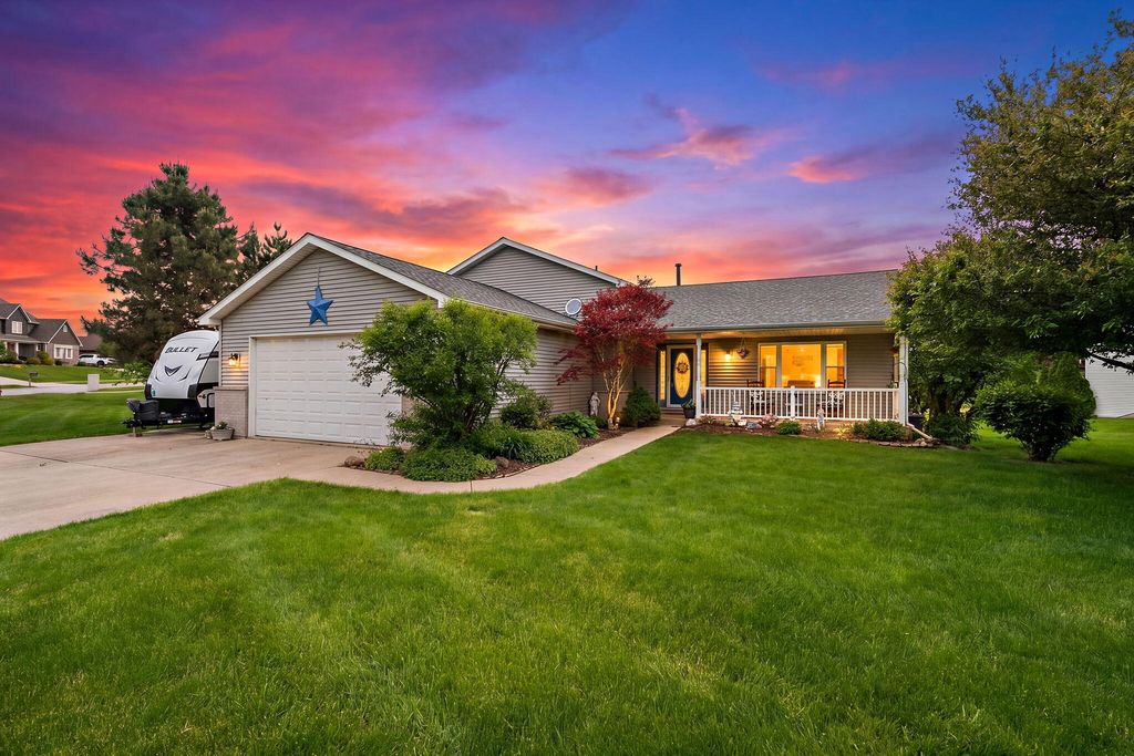 8262 Heron Lake Road, St. John, IN 46373