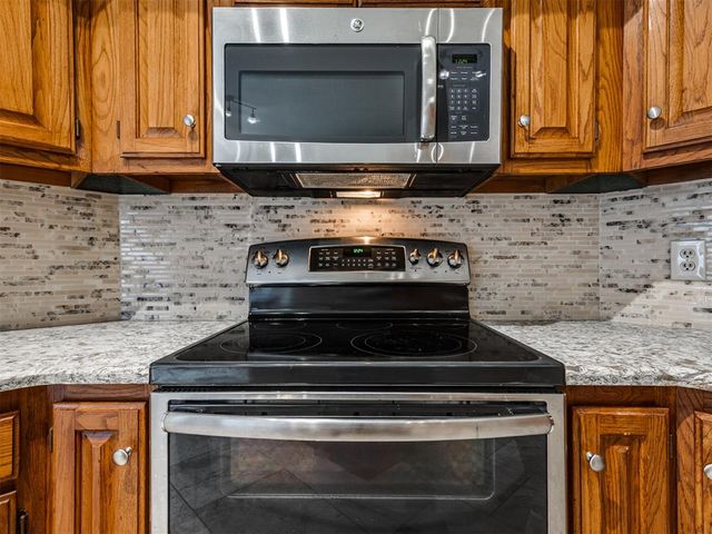 1717 Rocky Mountain Way, Edmond, OK 73003