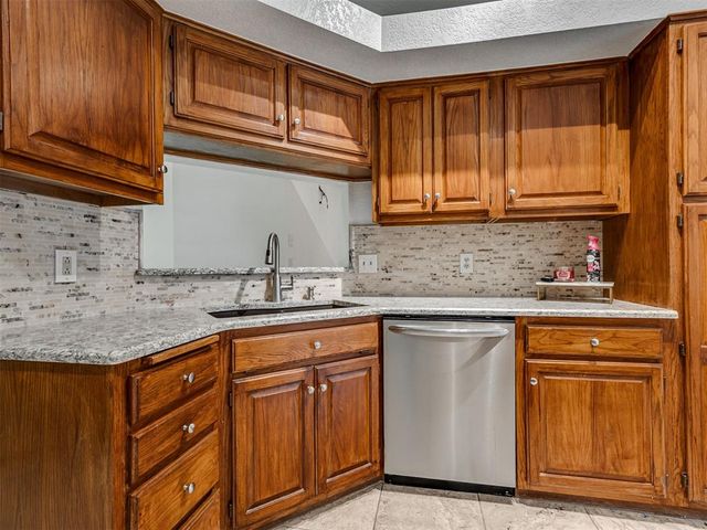 1717 Rocky Mountain Way, Edmond, OK 73003