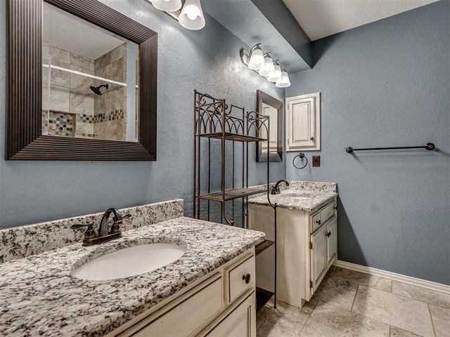 1717 Rocky Mountain Way, Edmond, OK 73003