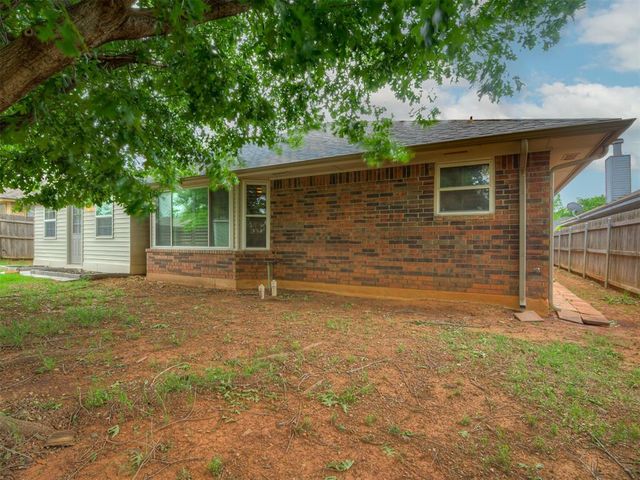 1717 Rocky Mountain Way, Edmond, OK 73003