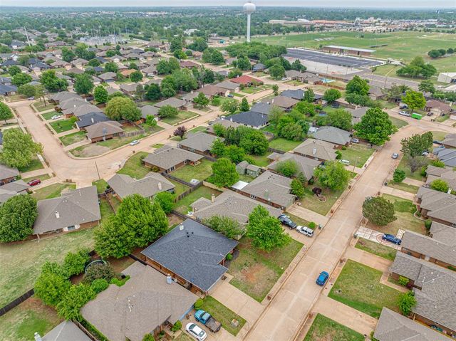 1717 Rocky Mountain Way, Edmond, OK 73003