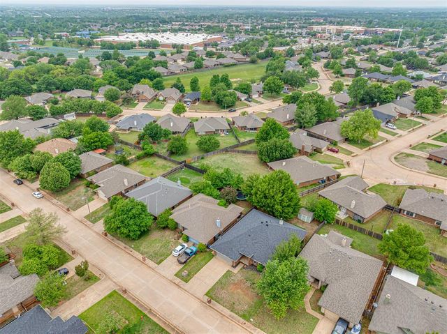 1717 Rocky Mountain Way, Edmond, OK 73003