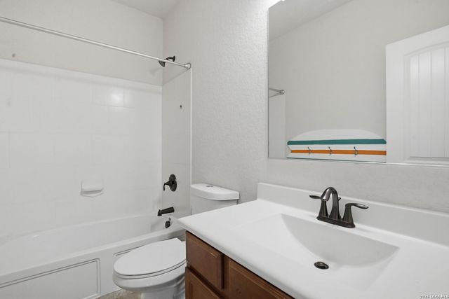 6321 Iris Run, New Braunfels, TX 78132