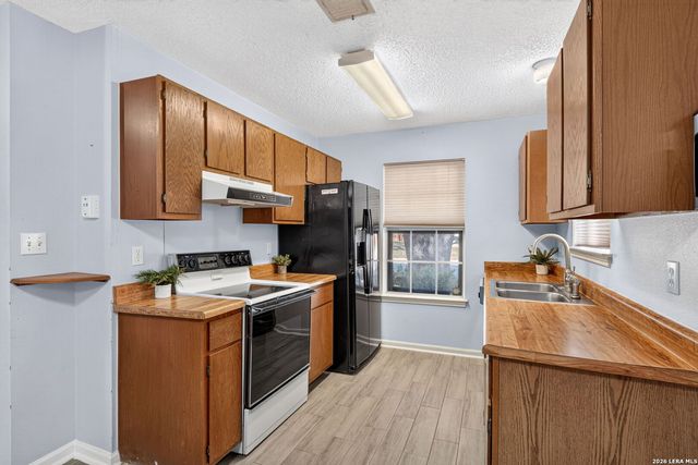7215 Brandyridge, San Antonio, TX 78250