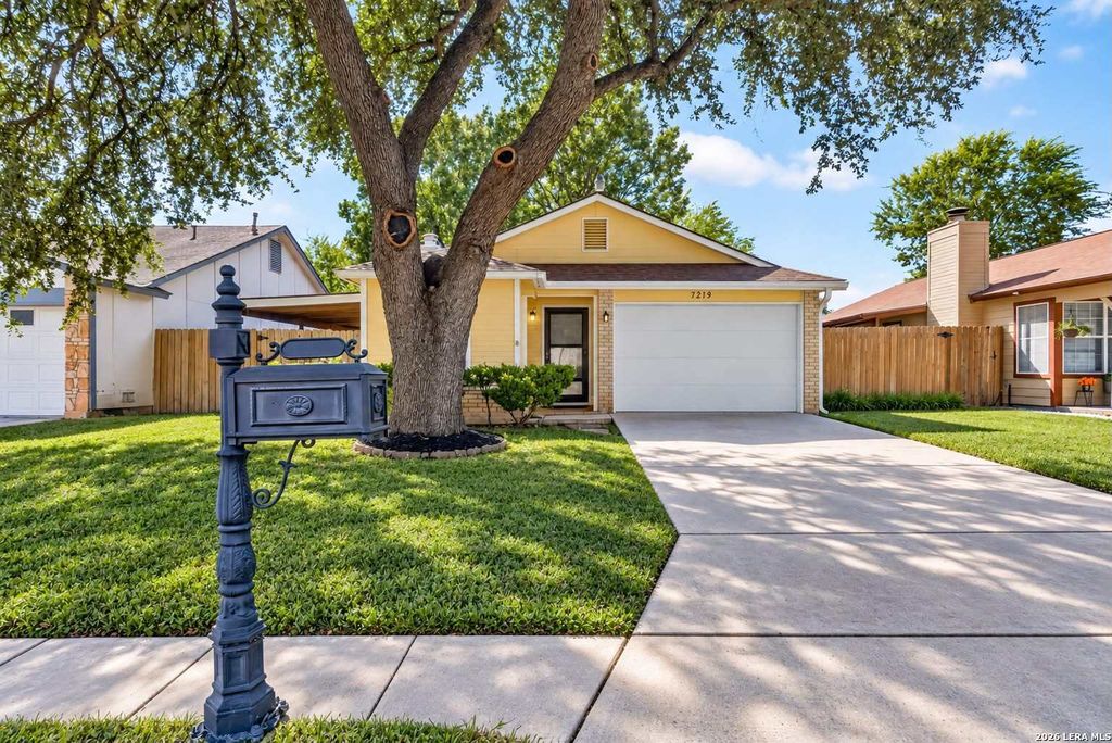 7215 Brandyridge, San Antonio, TX 78250