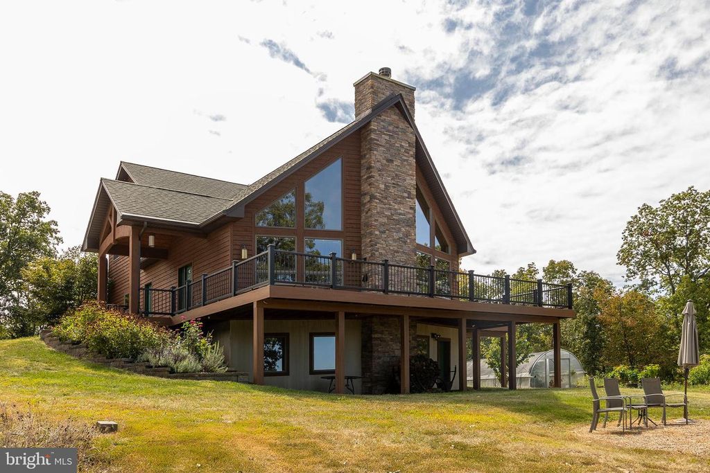1415 LOCKINGER RIDGE RD, Moorefield, WV 26836
