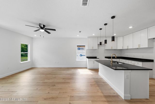 8736 SUSIE Street, Jacksonville, FL 32210