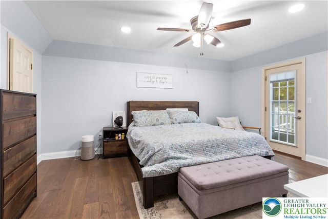 1002 Long Road, Easton, PA 18040