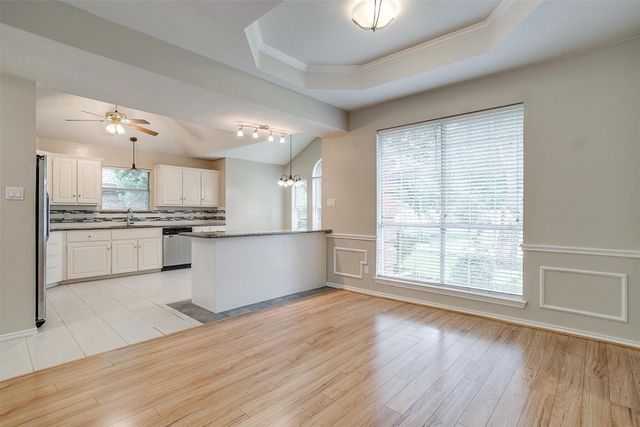 401 Inland Circle, Azle, TX 76020