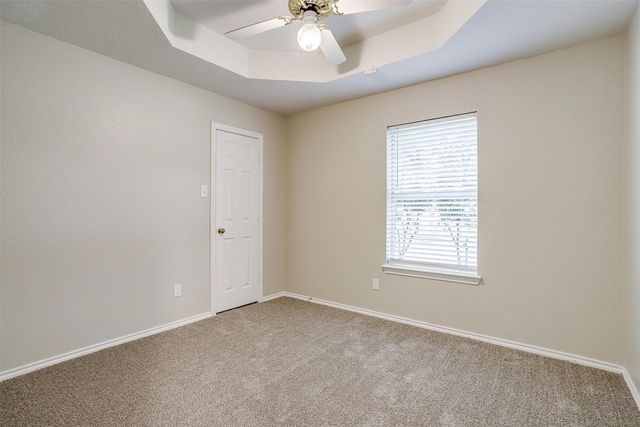 401 Inland Circle, Azle, TX 76020