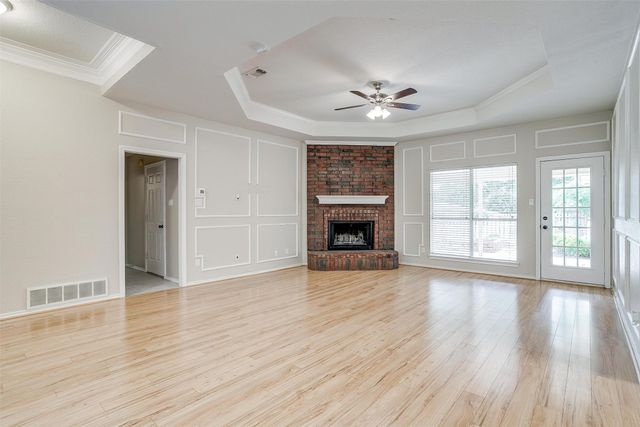 401 Inland Circle, Azle, TX 76020
