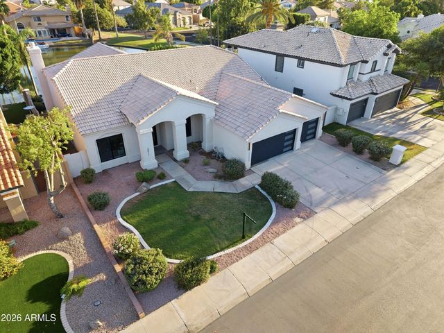 2011 E CLIPPER Lane, Gilbert, AZ 85234