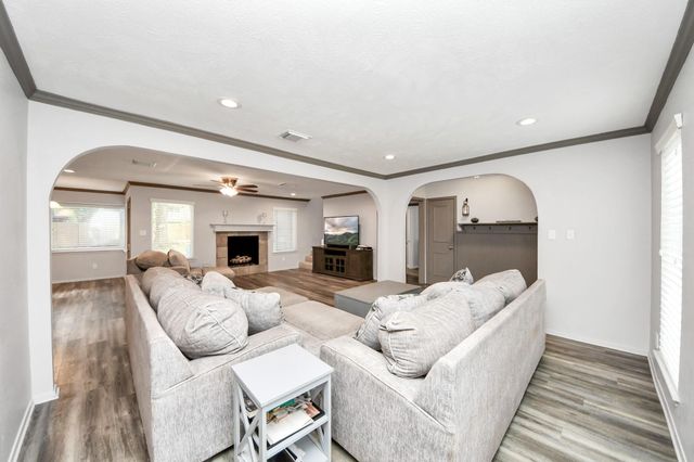 12710 Ravensway Drive, Cypress, TX 77429