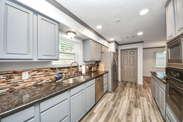 12710 Ravensway Drive, Cypress, TX 77429