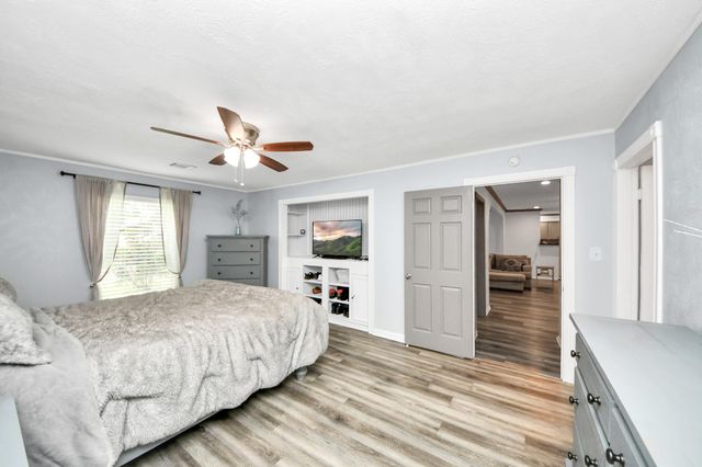 12710 Ravensway Drive, Cypress, TX 77429