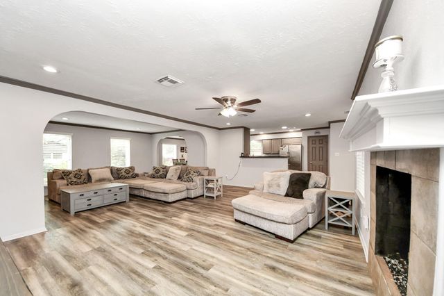 12710 Ravensway Drive, Cypress, TX 77429