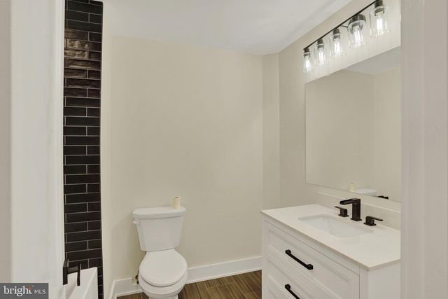 2621 REED ST, Philadelphia, PA 19146