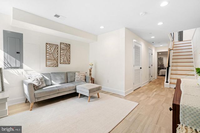 2621 REED ST, Philadelphia, PA 19146