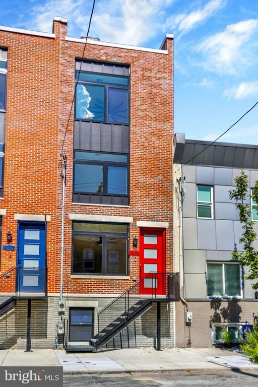 2621 REED ST, Philadelphia, PA 19146 — photo 2