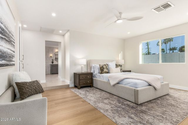 15427 N 2ND Avenue, Phoenix, AZ 85023