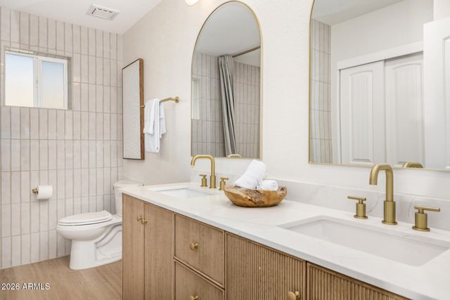 15427 N 2ND Avenue, Phoenix, AZ 85023