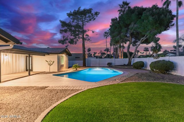 15427 N 2ND Avenue, Phoenix, AZ 85023