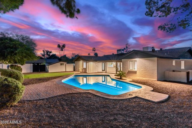 15427 N 2ND Avenue, Phoenix, AZ 85023