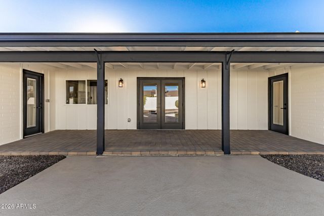 15427 N 2ND Avenue, Phoenix, AZ 85023