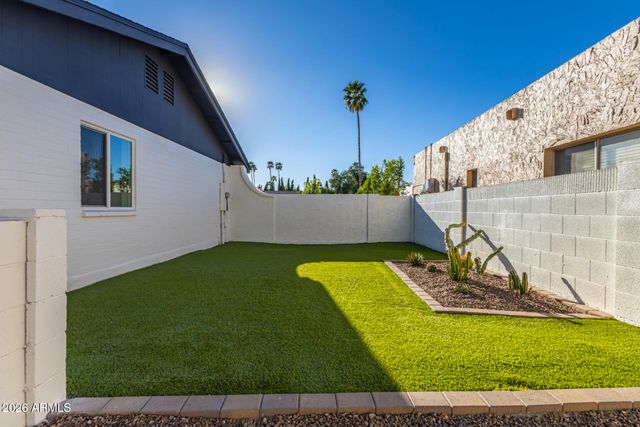 15427 N 2ND Avenue, Phoenix, AZ 85023