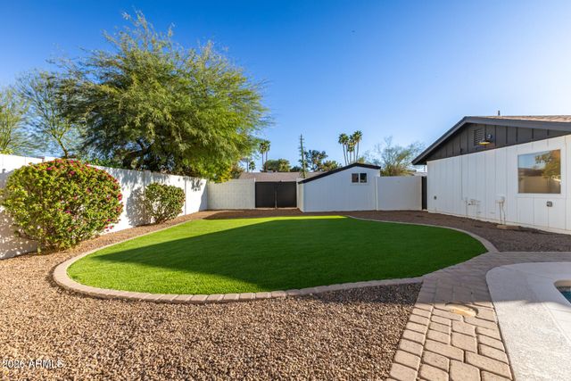 15427 N 2ND Avenue, Phoenix, AZ 85023