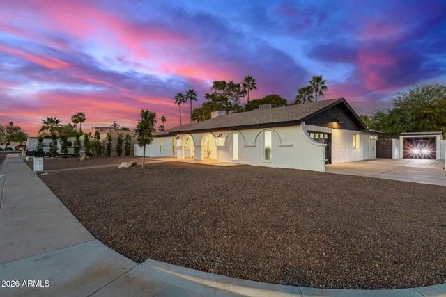 15427 N 2ND Avenue, Phoenix, AZ 85023