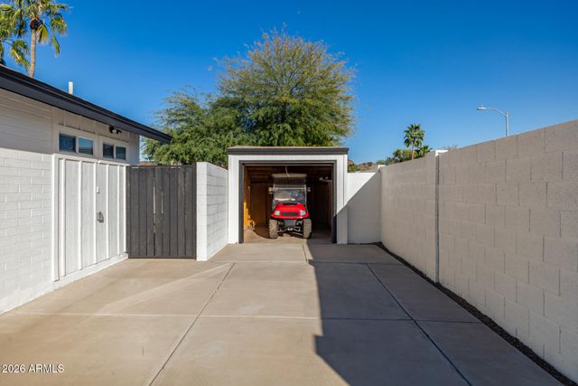 15427 N 2ND Avenue, Phoenix, AZ 85023