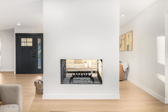 15427 N 2ND Avenue, Phoenix, AZ 85023