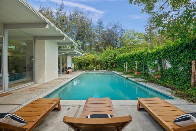 950 Susquehanna Court, Sunnyvale, CA 94087