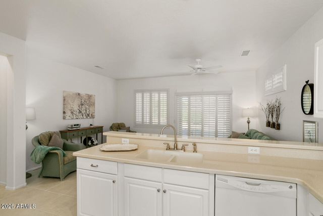 15466 W Moonlight Way, Surprise, AZ 85374